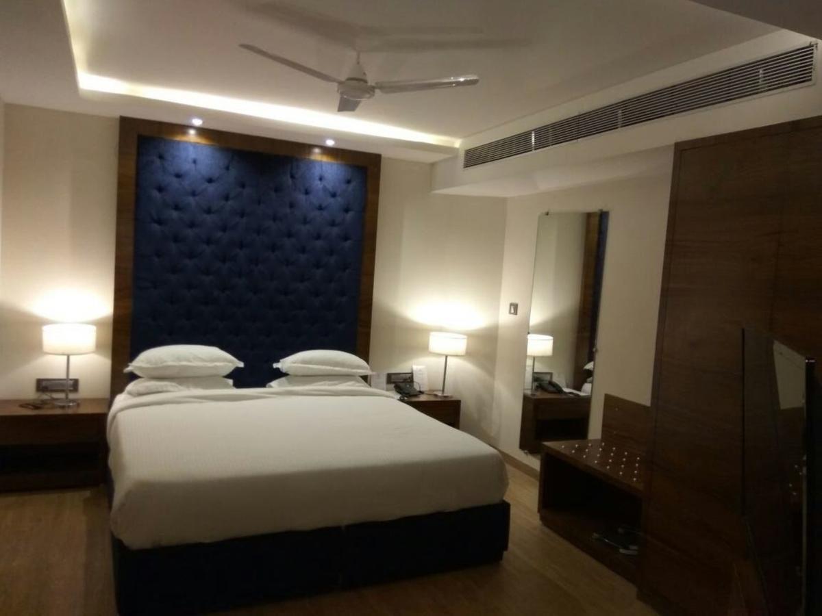 Hotel Surendra Vilas Bhopal Exterior foto