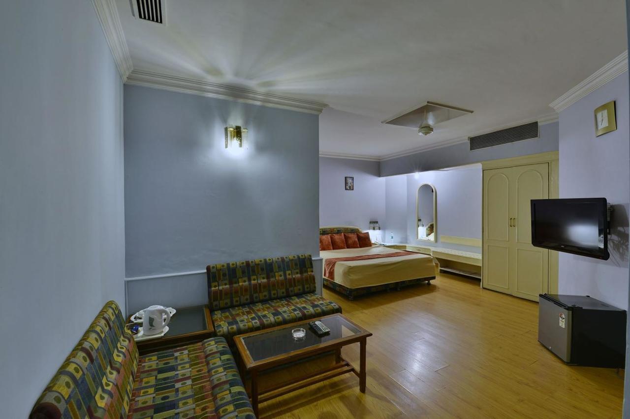 Hotel Surendra Vilas Bhopal Exterior foto